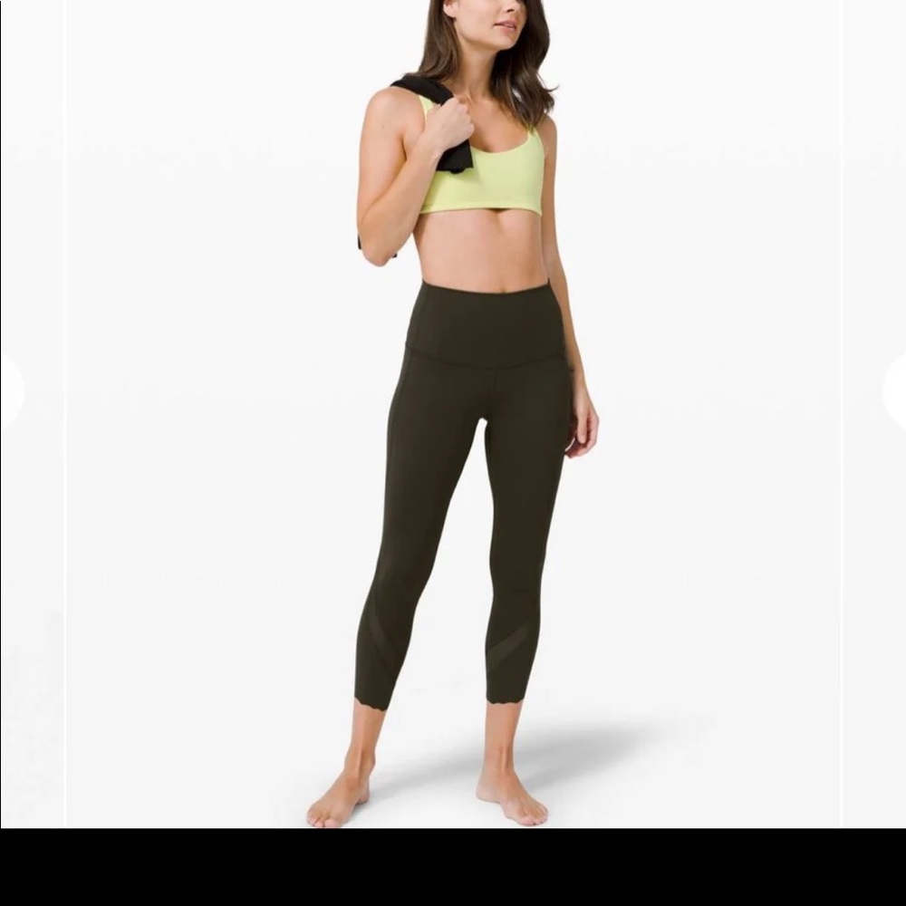 Wunder Under High-Rise Crop 23" *Updated Scallop Full-On Luxtreme